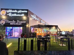 Manda Huevos Restaurant